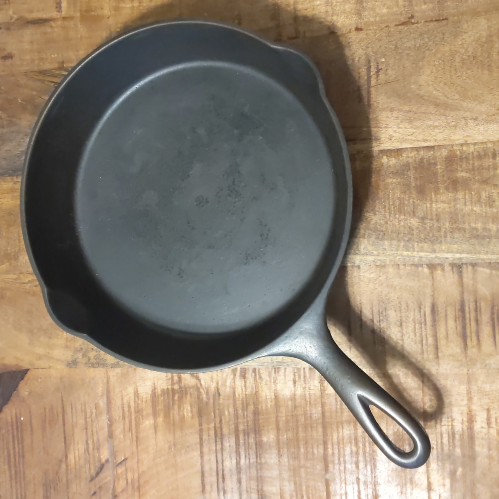 Vonhandle Ghosted Wagner Ware Sidney -O-, #8